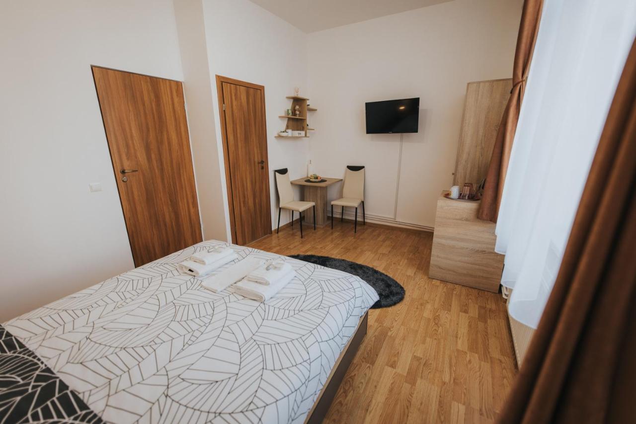 Gavri'S Classic Apartment Сибиу Екстериор снимка
