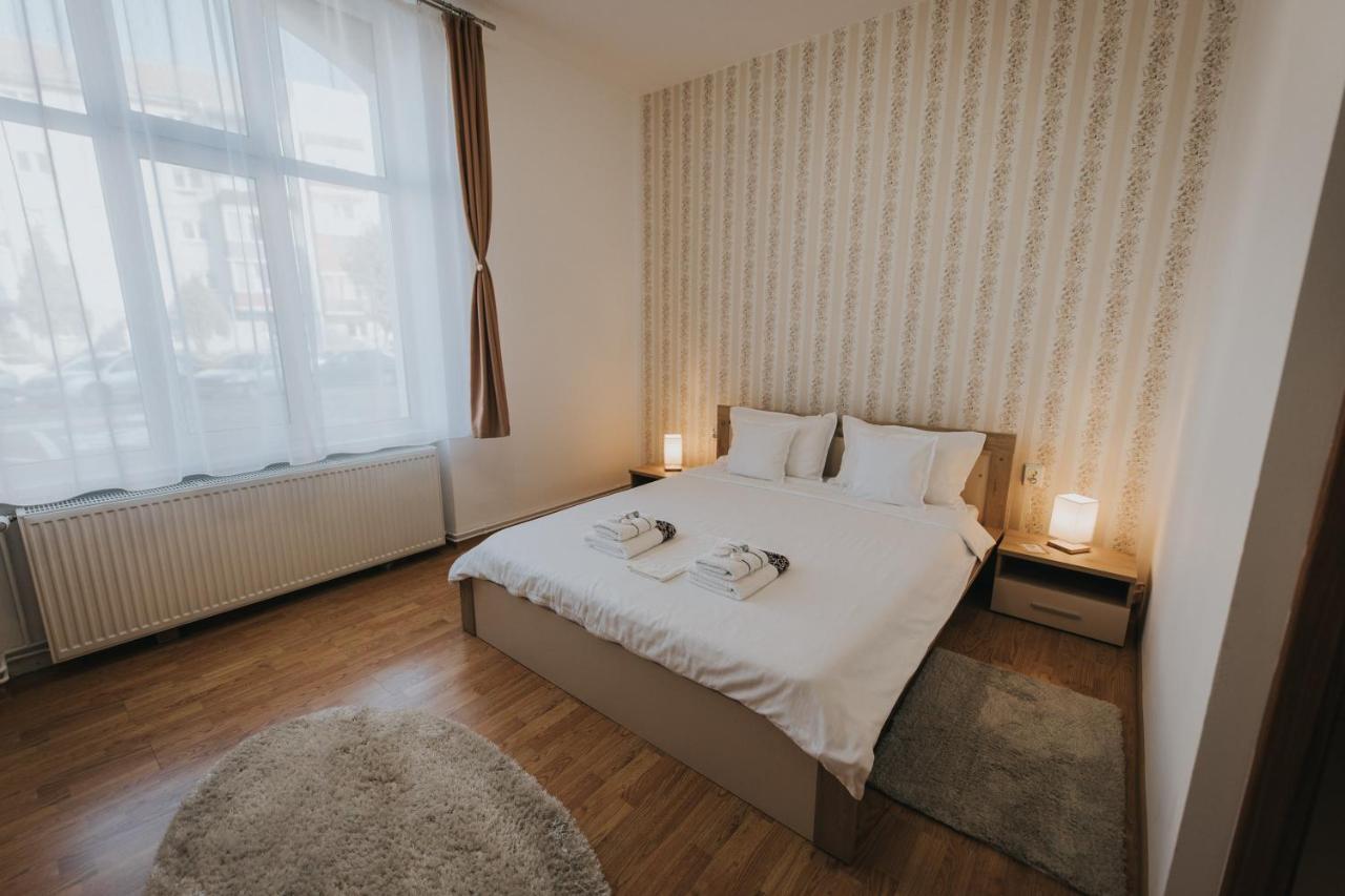 Gavri'S Classic Apartment Сибиу Екстериор снимка