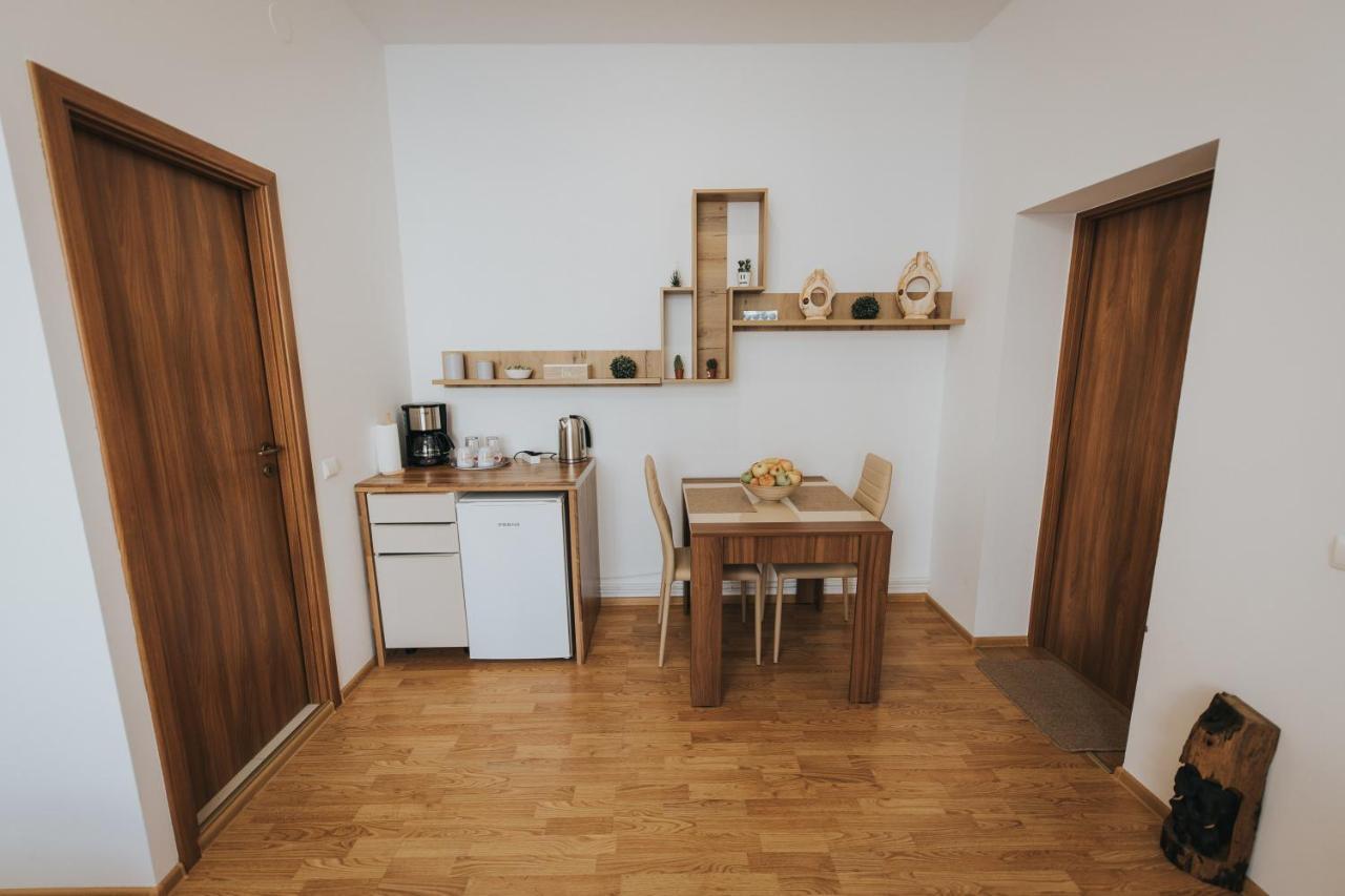 Gavri'S Classic Apartment Сибиу Екстериор снимка
