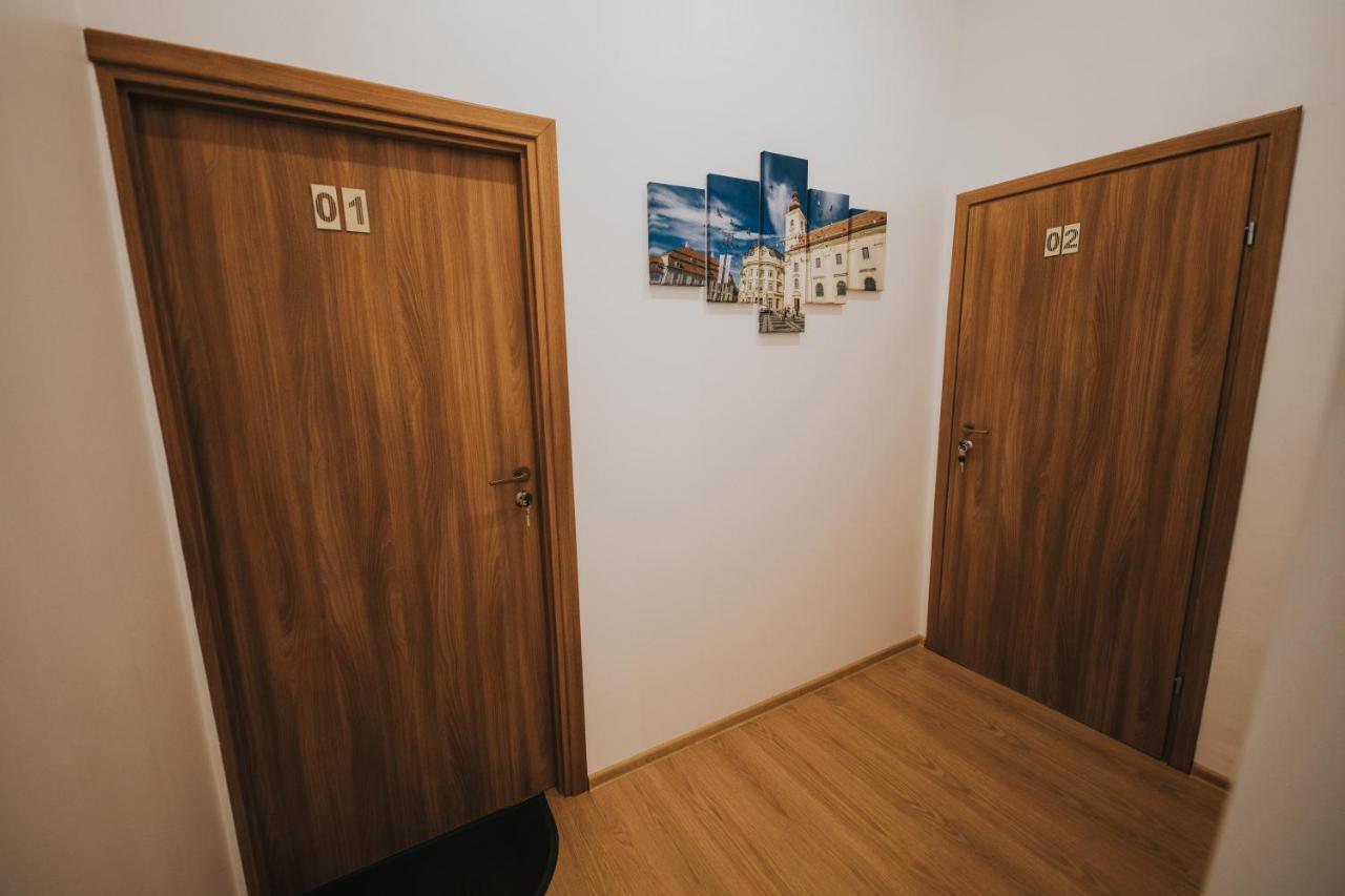 Gavri'S Classic Apartment Сибиу Екстериор снимка